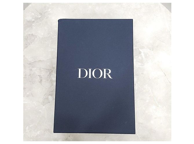 Dior Couture Cardigan aus blauem Kaschmir mit Logo - Ansicht 7