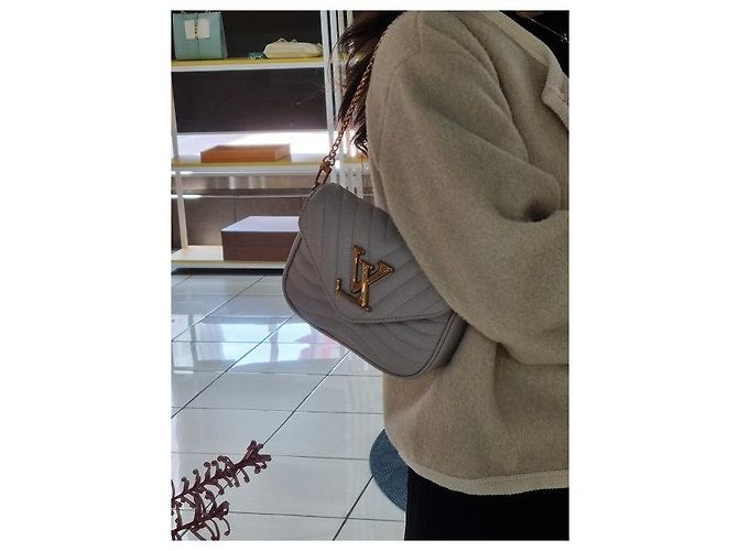 Louis Vuitton Borsa a tracolla multi pochette New Wave Crossbody Multicolore - vista 27