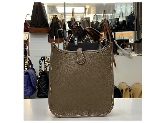 Hermès Mini Evelyne Etoupe Silver Stamp Braun - Ansicht 8