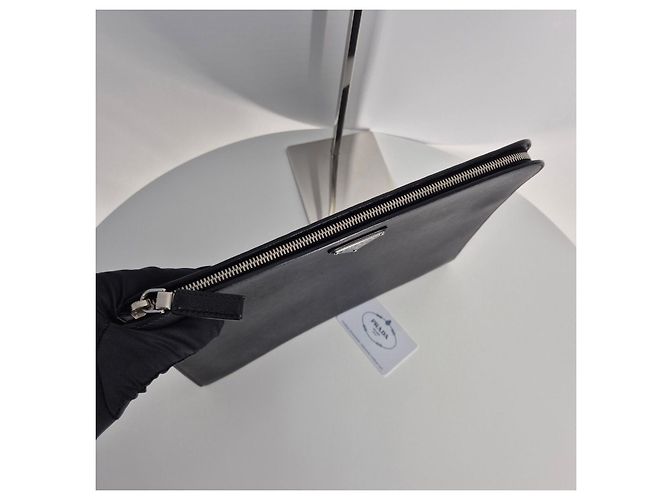 Prada Clutch Saffiano Triangle Logo Nero - vista 4