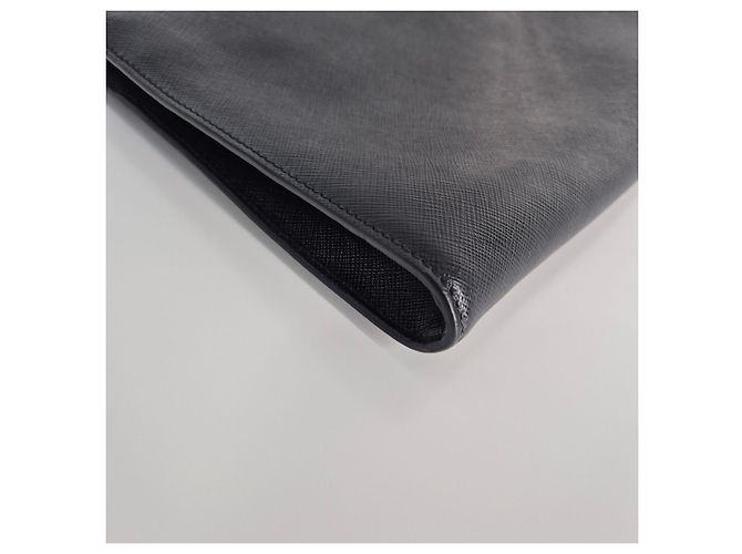 Prada Clutch Saffiano Triangle Logo Nero - vista 6