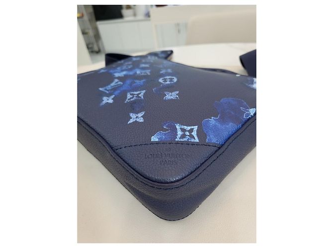 Louis Vuitton Borsa a tracolla Messenger Water Trio Blu - vista 18