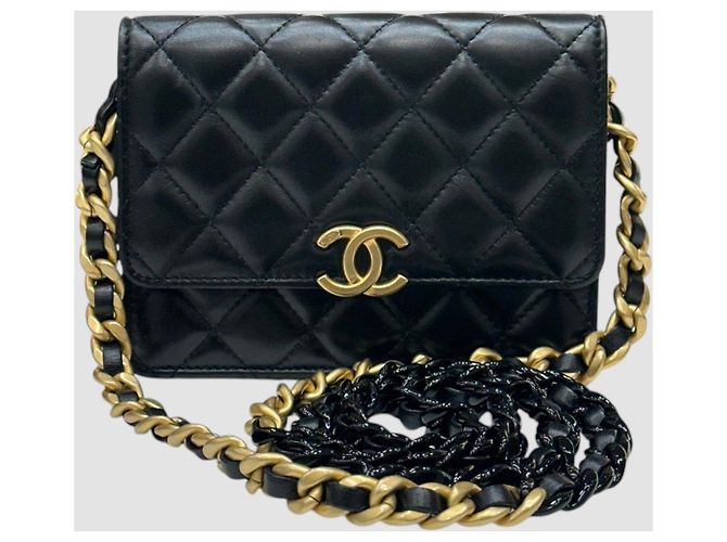 Chanel Season Candy WOC aus schwarzem Lammleder mit Goldhardware - Ansicht 10