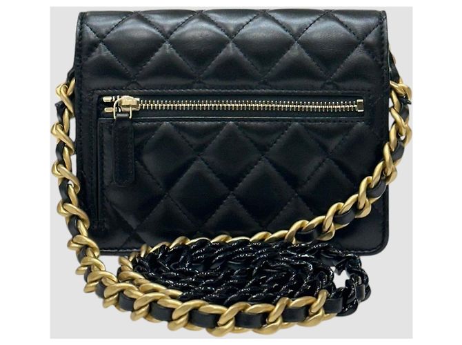 Chanel Season Candy WOC aus schwarzem Lammleder mit Goldhardware - Ansicht 9