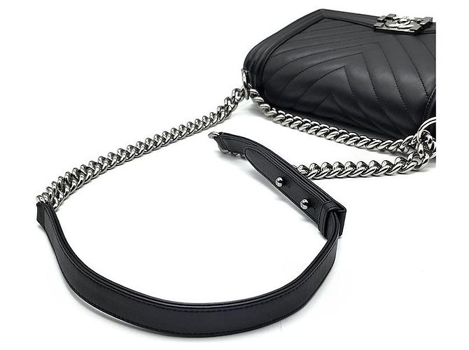 Chanel Borsa Boy in agnello con motivo chevron Nero - vista 5