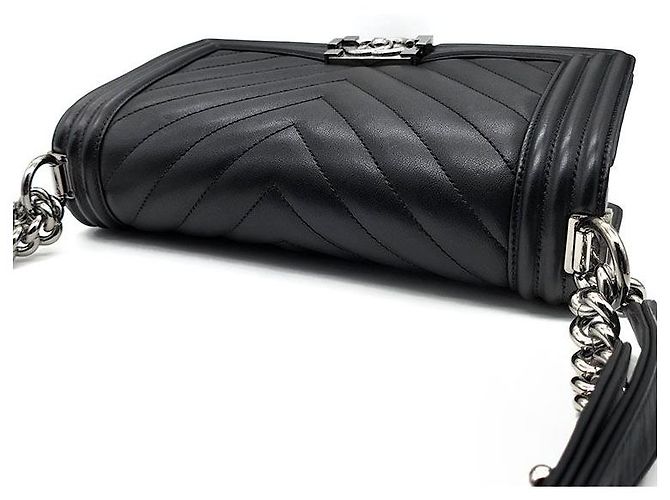 Chanel Borsa Boy in agnello con motivo chevron Nero - vista 6