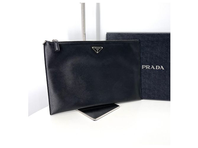 Prada Clutch Saffiano Triangle Logo Nero - vista 2