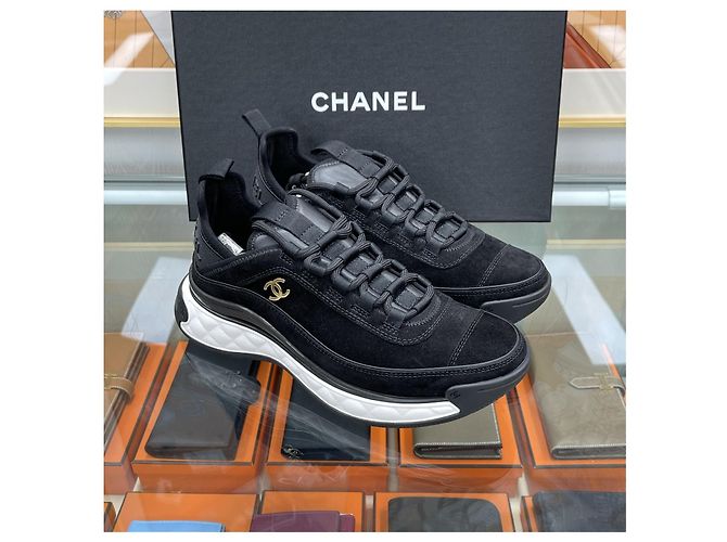 Chanel Sneaker in fibre miste da donna in scamosciato nero - vista 4