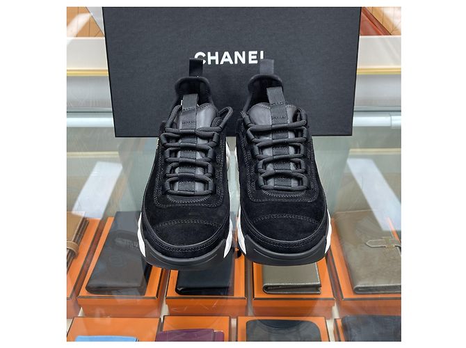 Chanel Sneaker in fibre miste da donna in scamosciato nero - vista 5