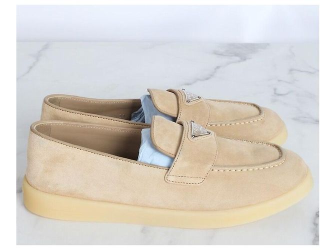Prada Mocassin en daim beige Marron - vue 3