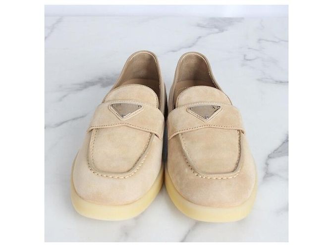 Prada Mocassin en daim beige Marron - vue 5