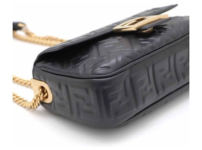 Fendi Borsa a Spalla Baguette in Pelle Nappa con Motivo FF Nero - vista 5