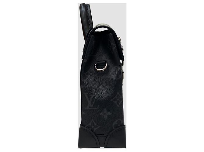 Louis Vuitton Sac bandoulière Monogram Eclipse Nano Steamer Noir - vue 4