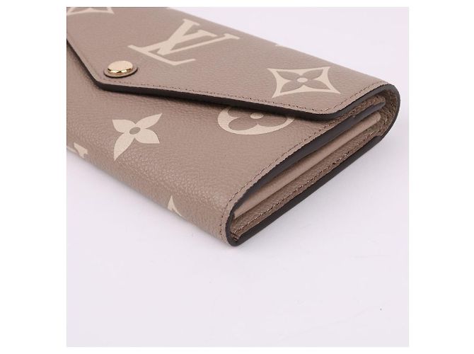 Louis Vuitton Portafoglio Sarah con monogramma beige Marrone - vista 9