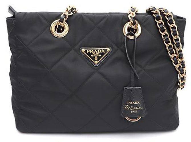Prada Borsa Tote e Borsa a Spalla in Nylon con Logo Triangle e Catena in Metallo Dorato Nero - vista 9