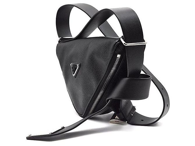 Prada Saffiano Triangle Gürteltasche Schwarz - Ansicht 2