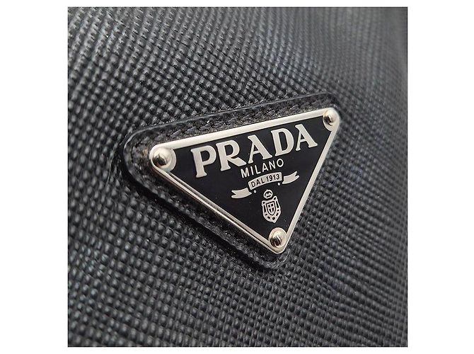 Prada Saffiano Triangle Gürteltasche Schwarz - Ansicht 9