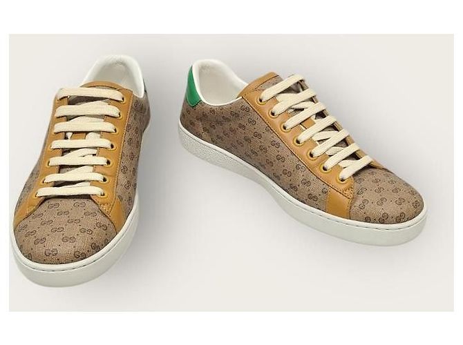 Gucci Sneakers Disney GG Supreme Mickey Mouse Ace Marrone - vista 4