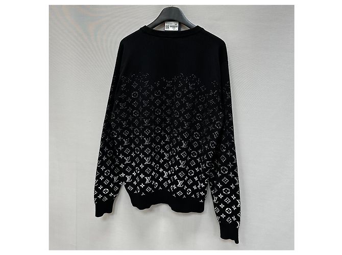 Louis Vuitton Gradient Monogram Knit Silvery - view 6