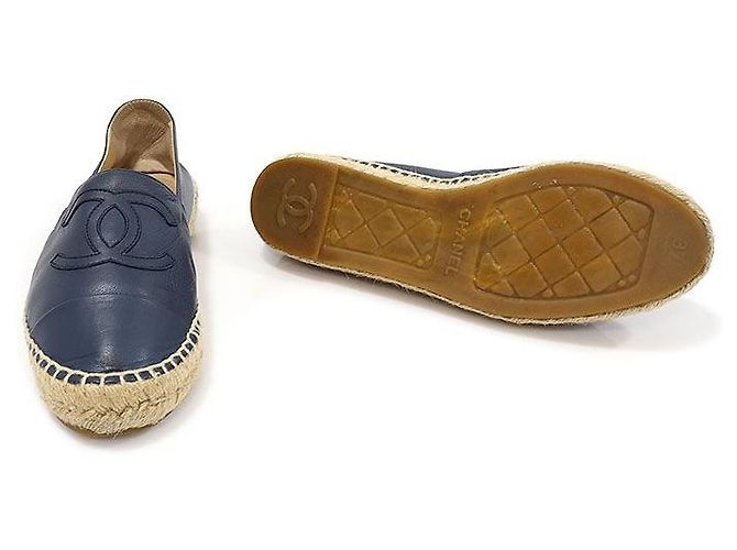 Chanel Espadrilles Slip-On aus dunkelblauem Lammleder für Damen - Ansicht 5