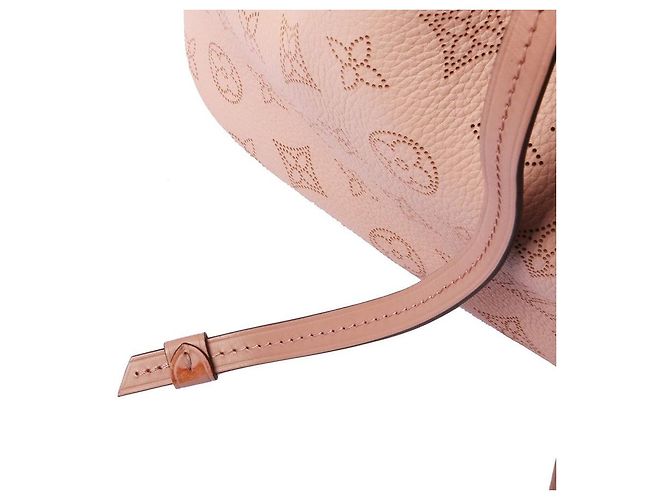 Bucket Louis Vuitton Borsa a tracolla a secchiello Mahina Girolata Rosso - vista 4