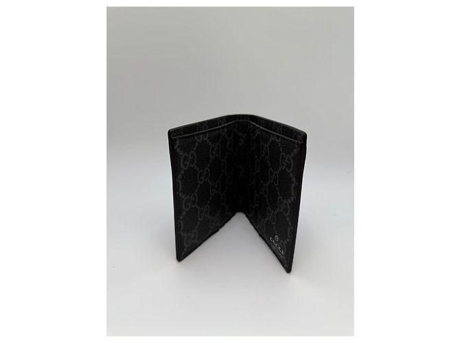 Gucci GG Emblem Embossed Compact Wallet Black - view 3