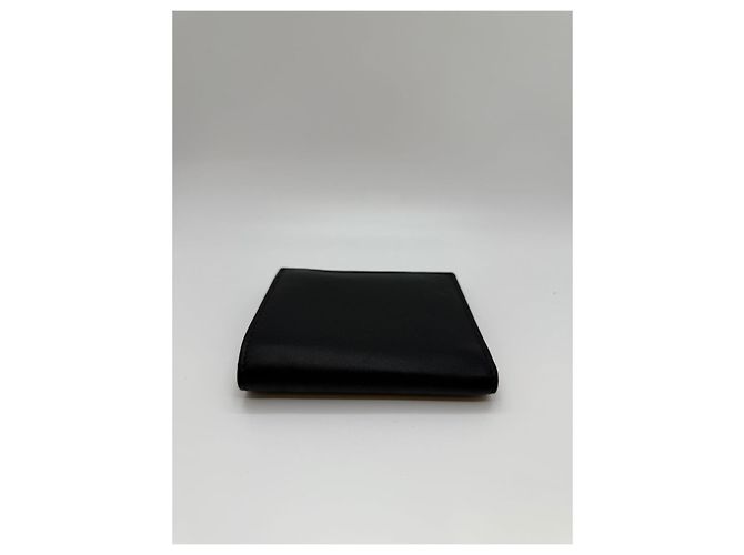 Gucci GG Emblem Embossed Compact Wallet Black - view 4