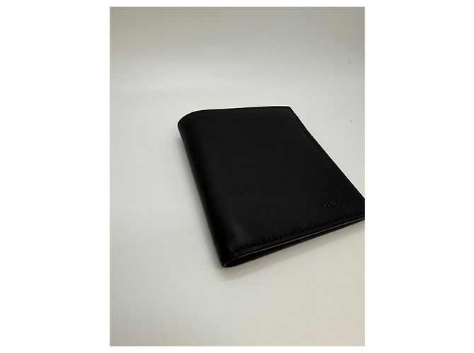 Gucci GG Emblem Embossed Compact Wallet Black - view 7