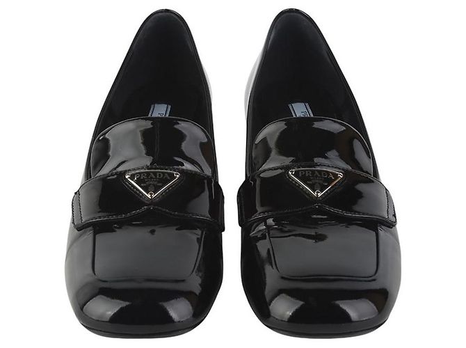 Prada Décolleté in vernice con logo Triangle Taglia Nero - vista 2