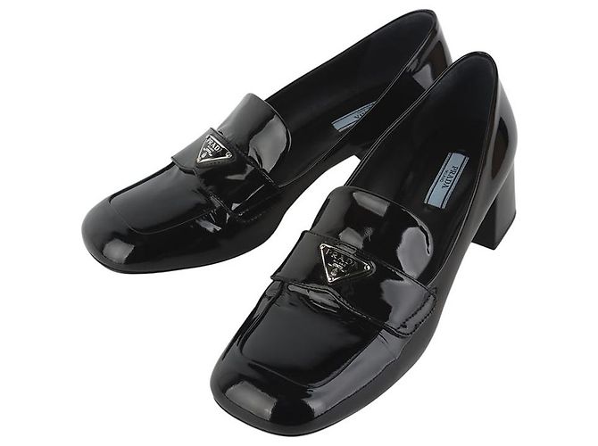 Prada Décolleté in vernice con logo Triangle Taglia Nero - vista 3