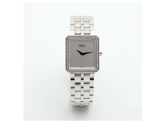 Piaget Vintage Protocol White Gold Large Men's Watch with Simple Diamond Quartz - view 17