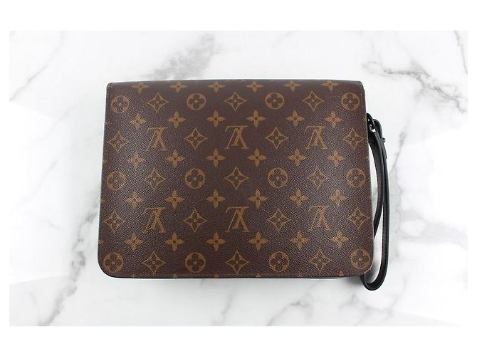 Louis Vuitton Clutch Monogram Pouch Marrone - vista 4