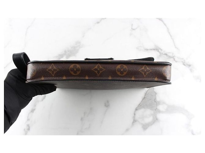 Louis Vuitton Clutch Monogram Pouch Marrone - vista 6