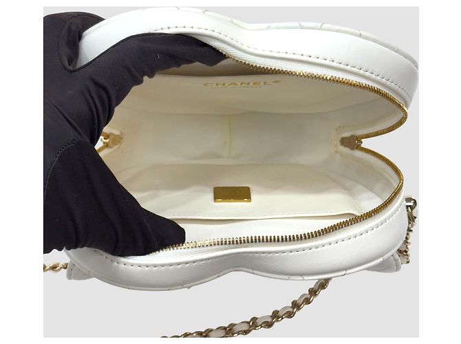 Chanel Borsa Heart Large in agnello bianco - vista 8