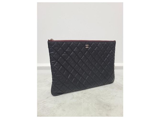 Chanel Clutch Classic Large in Caviar Nero Argentato con Chip Interno - vista 3
