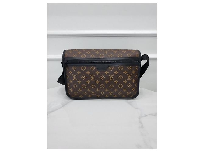 Louis Vuitton Borsa Messenger Monogram Arch Argento - vista 2