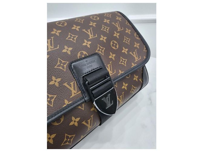 Louis Vuitton Borsa Messenger Monogram Arch Argento - vista 4