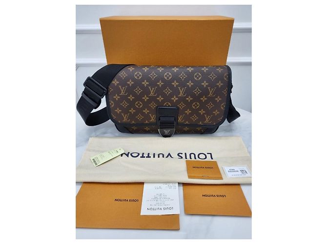 Louis Vuitton Borsa Messenger Monogram Arch Argento - vista 9