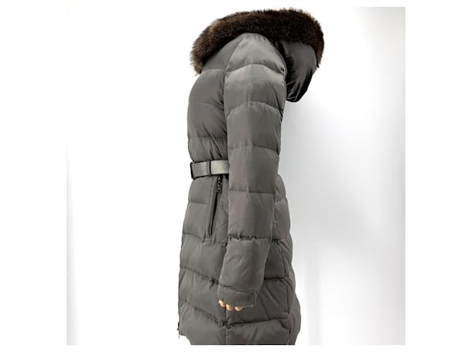 Prada Langer Daunenmantel mit Gürtel für Damen Braun - Ansicht 4