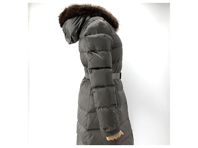 Prada Langer Daunenmantel mit Gürtel für Damen Braun - Ansicht 5