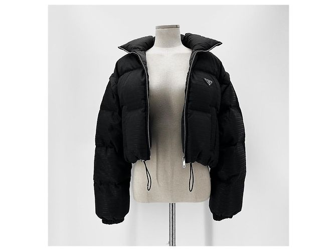 Prada Jaqueta curta acolchoada conversível em jacquard para mulher Multicor - vista 4