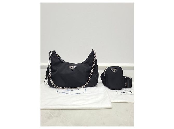 Prada Borsa Hobo in Re-Nylon con Logo Triangolo Argento Nero Re-Edition - vista 7