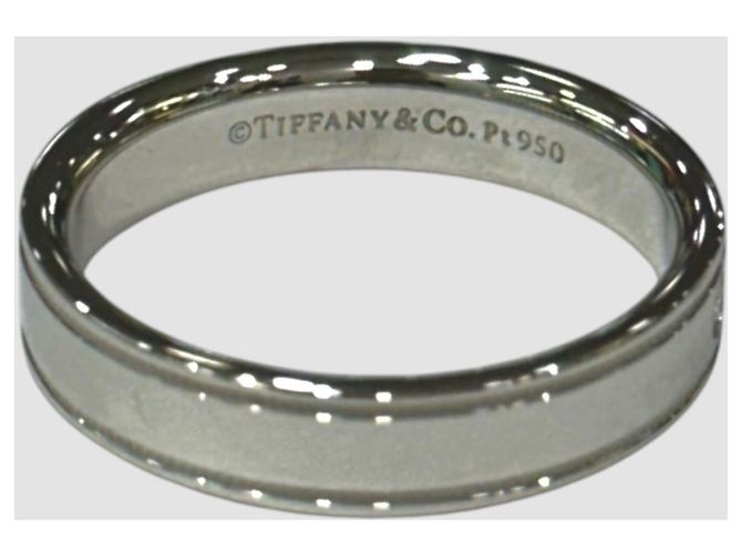 Tiffany & Co Anello in oro bianco con doppio milgrain e diamanti Marrone - vista 5