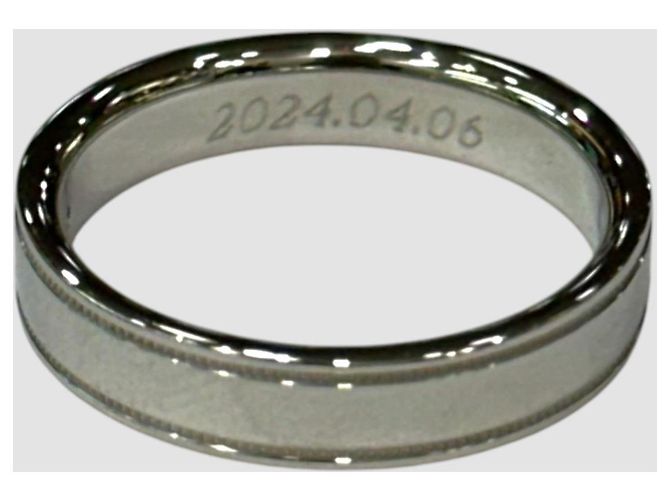 Tiffany & Co Anello in oro bianco con doppio milgrain e diamanti Marrone - vista 7