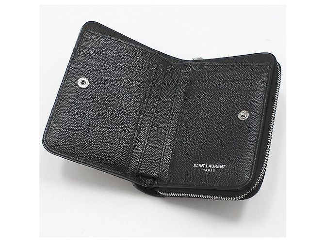 Saint Laurent Cartera Compacta Matelassé Monogram Negra Plateada Negro - vista 8