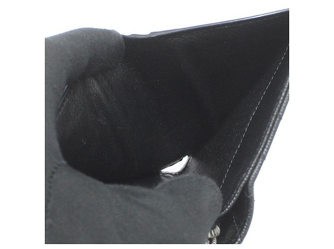 Saint Laurent Cartera Compacta Matelassé Monogram Negra Plateada Negro - vista 9