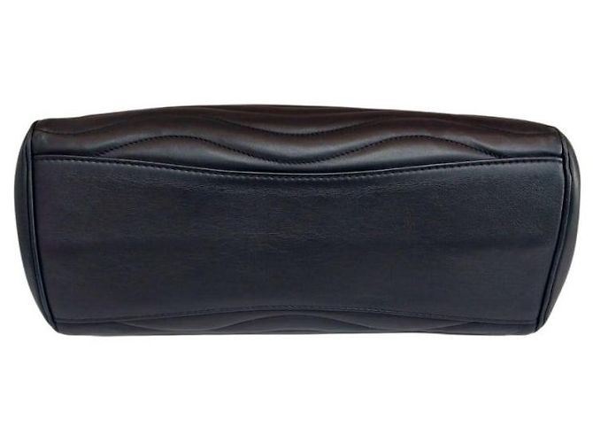 Louis Vuitton Borsa a tracolla New Wave in pelle nera - vista 4