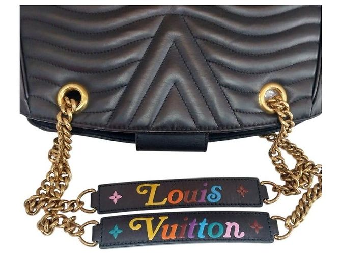 Louis Vuitton Borsa a tracolla New Wave in pelle nera - vista 8