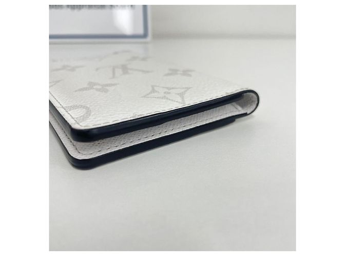 Louis Vuitton Monogram Card Holder White - view 4