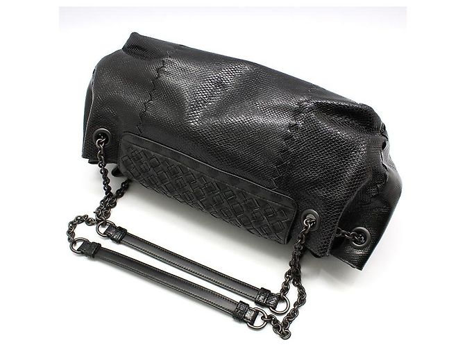 Bottega Veneta Schultertasche aus Python-Mesh und schwarzem Leder - Ansicht 4